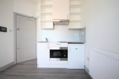 1 Bedroom Studio to rent in Camden High Street, Camden Town, London, NW1