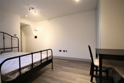 1 Bedroom Studio to rent in Camden High Street, Camden Town, London, NW1
