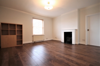 1 Bedroom Flat to rent in Castlehaven Road, Camden, London, NW1