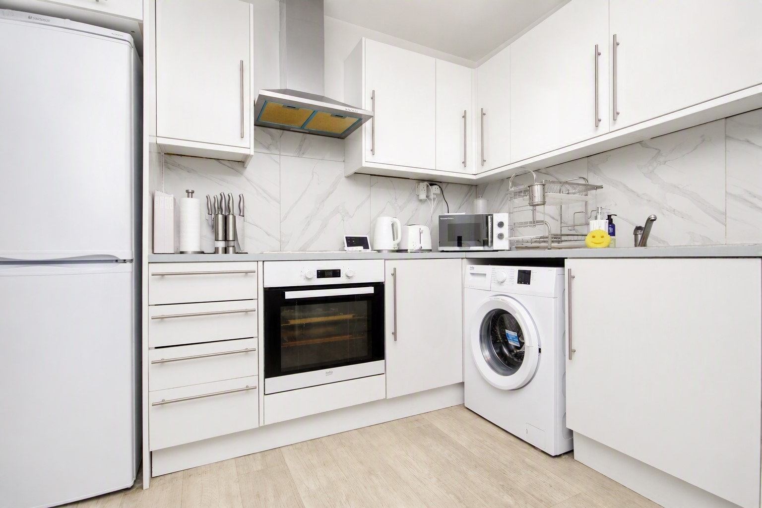 1 Bedroom Flat to rent in Dynham Road, West Hampstead, London, NW6