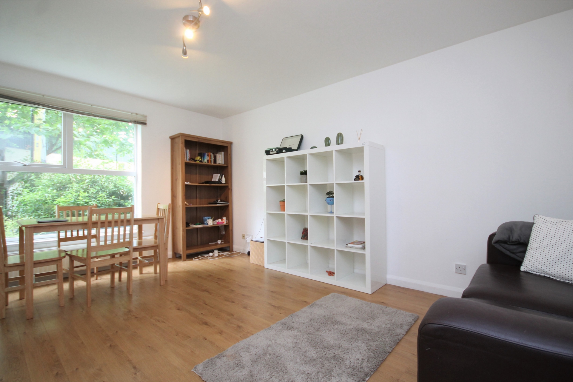 2 Bedroom Flat to rent in Camden Town, London, NW1