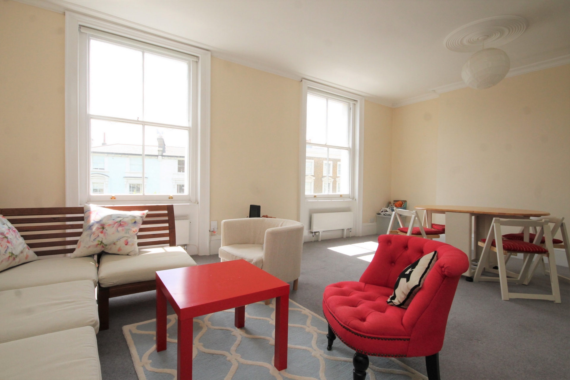 3 Bedroom Flat to rent in Chalk Farm, London, NW3