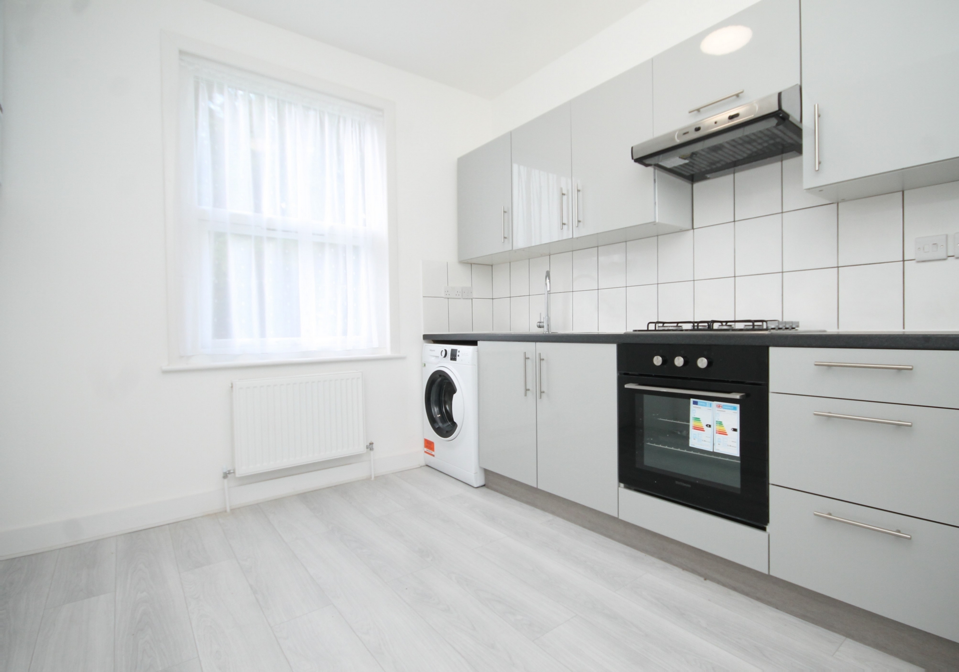 1 Bedroom Flat to rent in Seven Sisters, London, N17