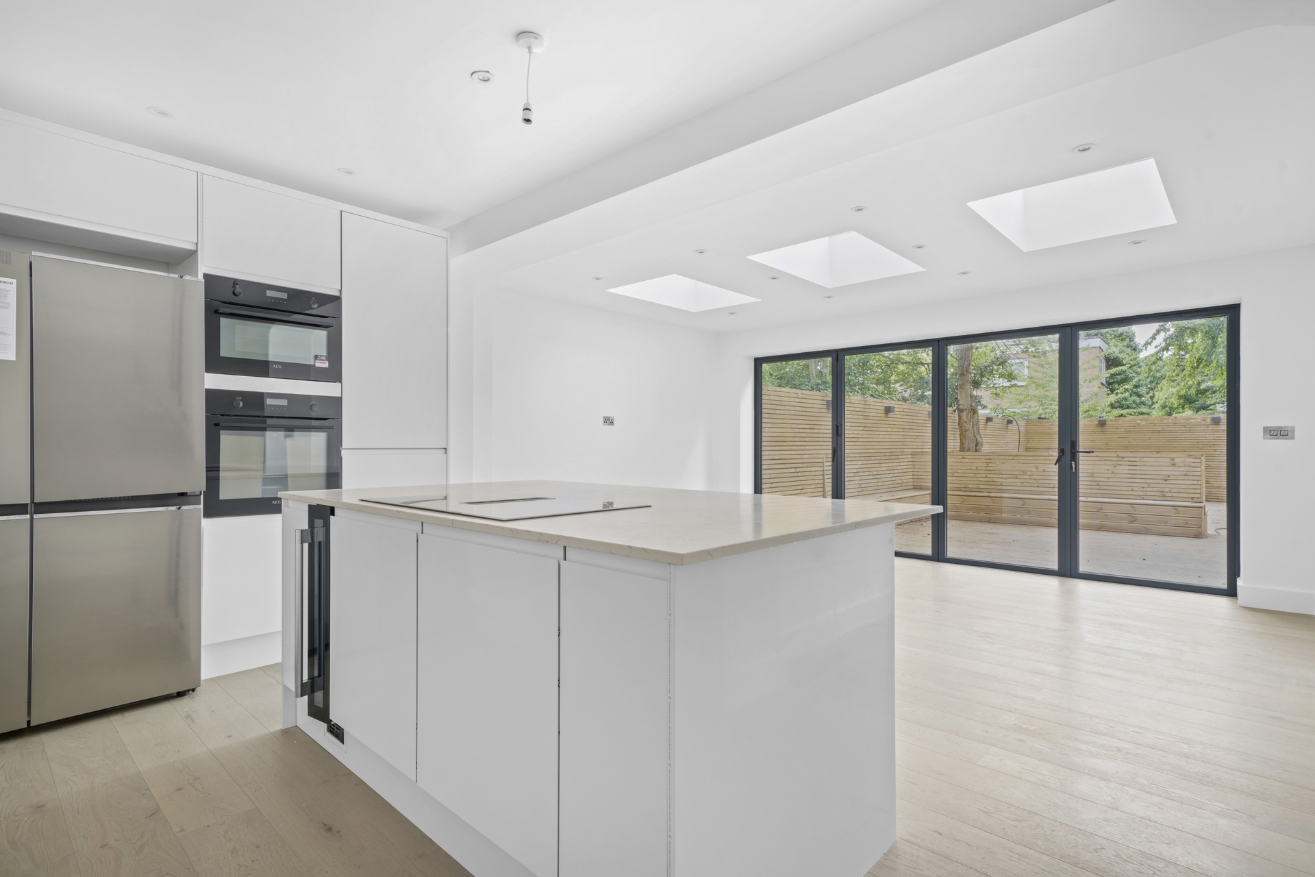 4 Bedroom Flat to rent in Dobson Close, Swiss Cottage, London, NW6