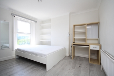 2 Bedroom Flat to rent in Leighton Road, Kentish Town, London, NW5