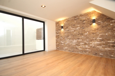 1 Bedroom House to rent in Bakers Lane, Highgate, London, N6