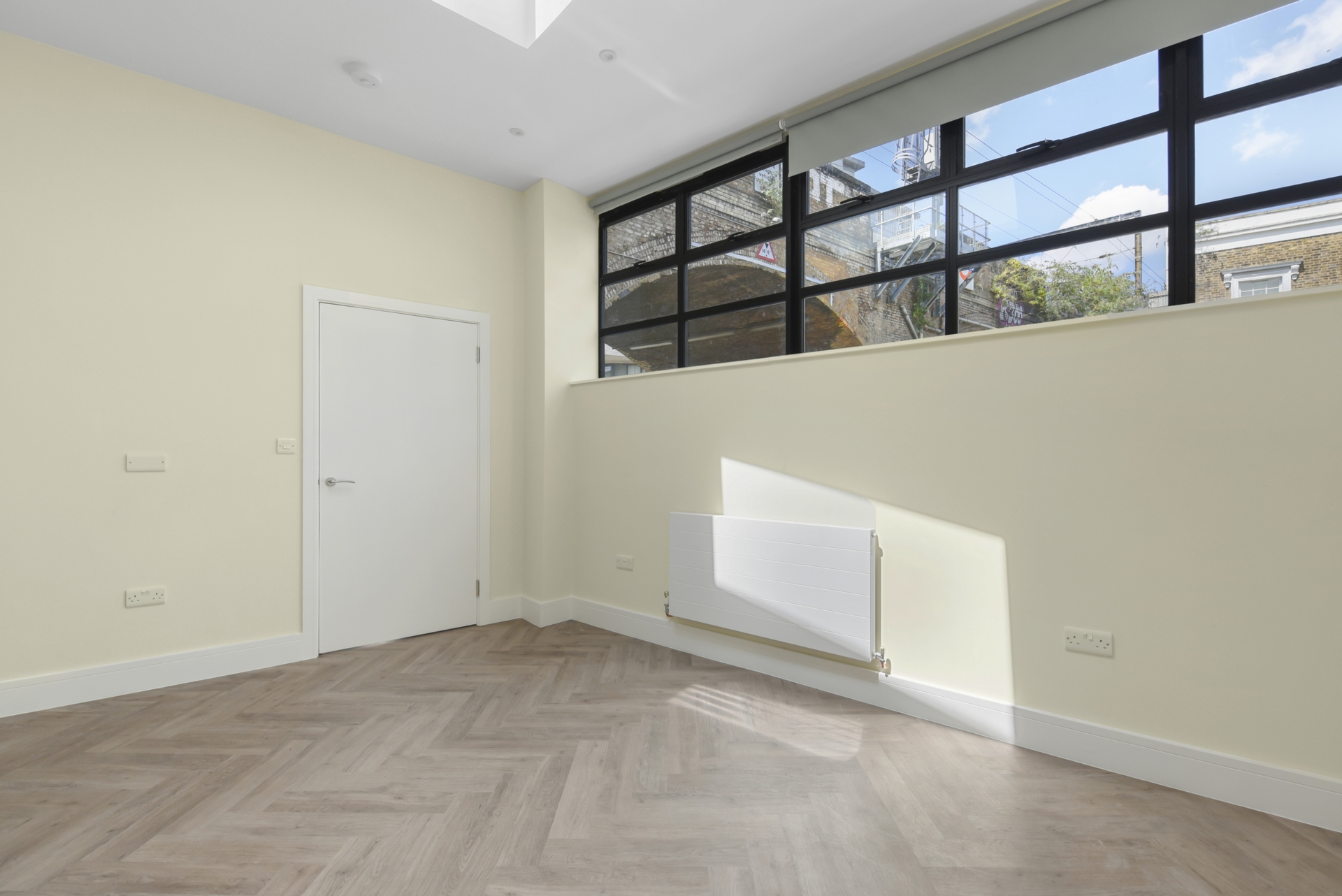 1 Bedroom House to rent in Kentish Town, London, NW5