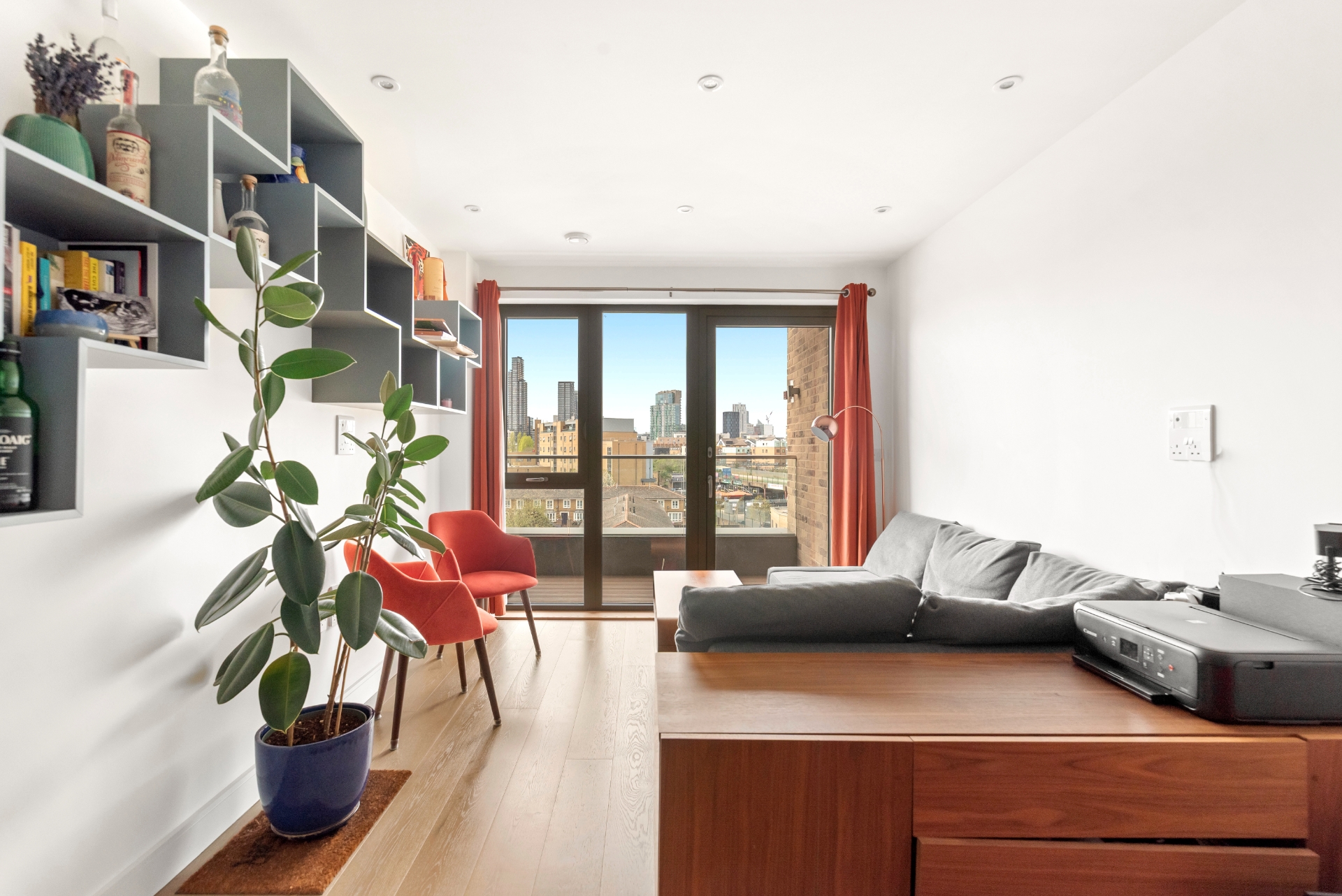 2 Bedroom Flat to rent in Tower Hamlets, London, E1