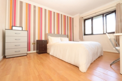 Double room - Single use to rent in Kimberley Road, West Ham, London, E16