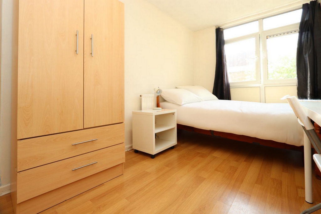 Double room - Single use to rent in Stepney Green, London, E1