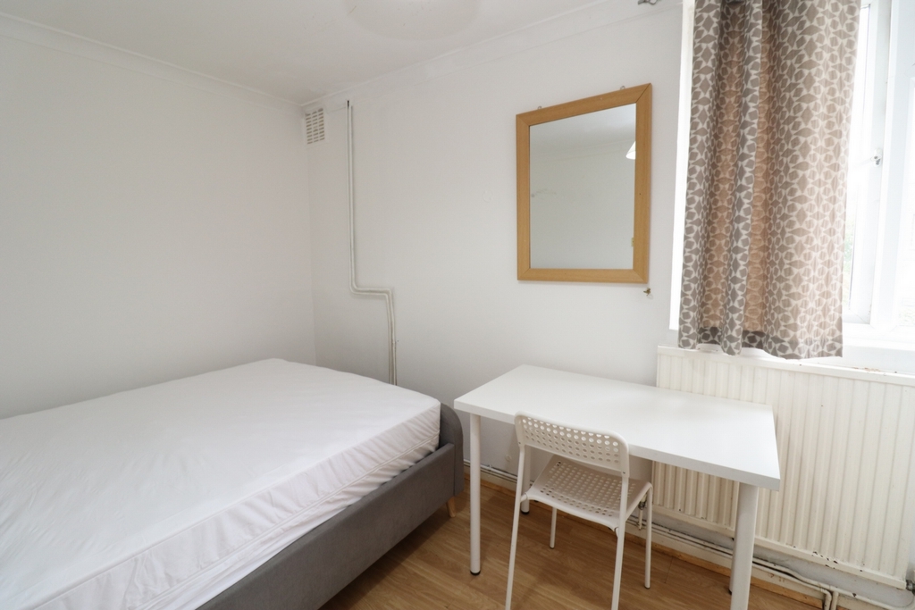 Double room - Single use to rent in Stratford, London, E15