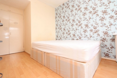 Double room - Single use to rent in St. Gilles House, Mace Street, Bethnal Green, London, E2