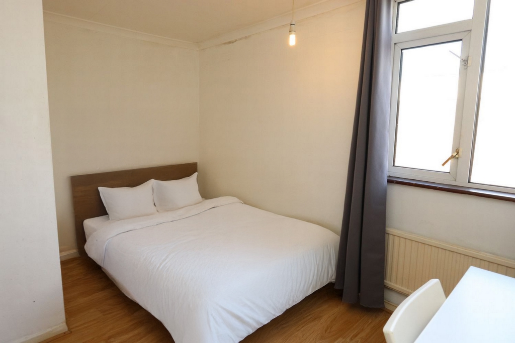Double room - Single use to rent in Stratford, London, E15