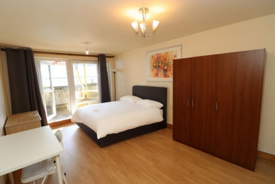 Double Room to rent in Wilcox House, 80 Ackroyd Drive, Mile End, London, E3