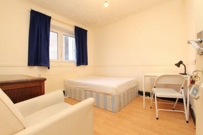 Double room - Single use to rent in George Belt House, Smart Street, Bethnal Green, London, E2