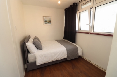 Double room - Single use to rent in Glengarnock Avenue, Island Gardens, London, E14