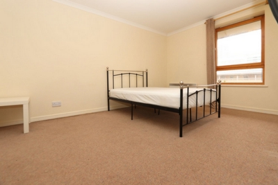 Ensuite Double Room to rent in Meridian Place, South Quay, London, E14