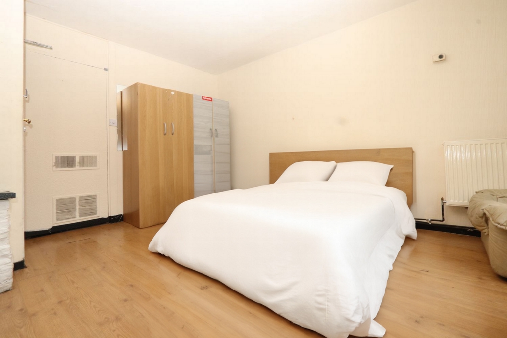 Double Room to rent in Victoria Park, London, E3