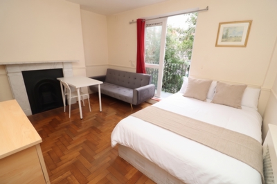 Double Room to rent in Geffrye Court, Hare Walk, Hoxton, London, N1