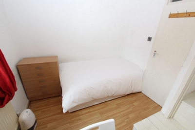 Single Room to rent in Crownfield Road, Leyton, London, E15