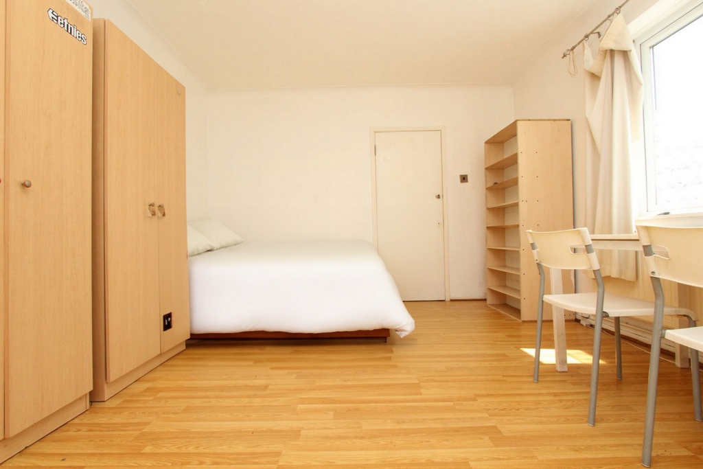 Double Room to rent in Leyton, London, E15