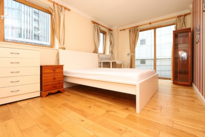 Double room - Single use to rent in Meridian Place, Canary Wharf, London, E14