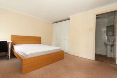 Ensuite Single Room to rent in Meridian Place, Canary Wharf, London, E14