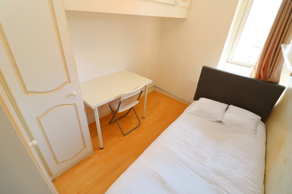 Single Room to rent in Langdon Park, London, E14