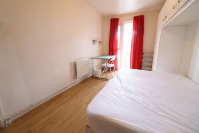 Double room - Single use to rent in Piggot Street, Langdon Park, London, E14