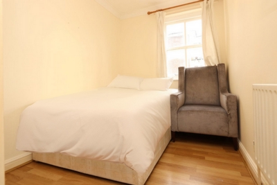 Double room - Single use to rent in Saunders Ness Road, Island Gardens, London, E14