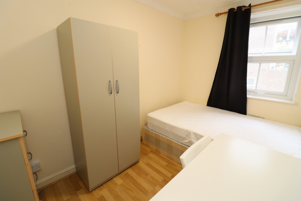 Double room - Single use to rent in Island Gardens, London, E14