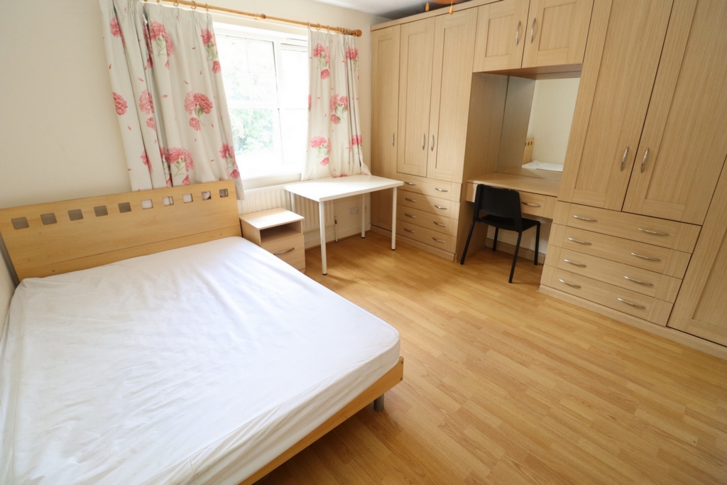 Double room - Single use to rent in Canada Water, London, SE16