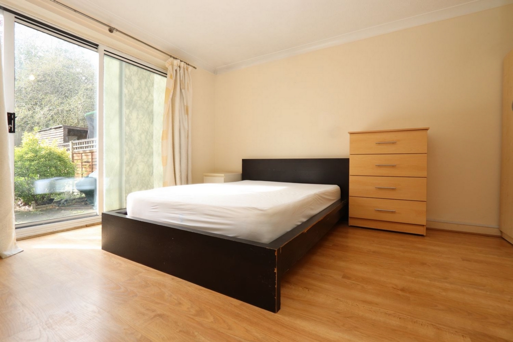 Double room - Single use to rent in Canada Water, London, SE16