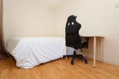 Double room - Single use to rent in Ashcombe House, Devons Road, Bromley by Bow, London, E3