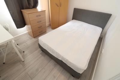 Double room - Single use to rent in Monega Road, Upton Park, London, E7