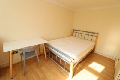 Double room - Single use to rent in The Green, Stratford, London, E15