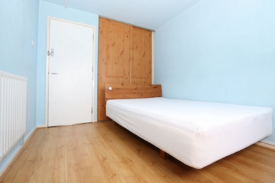 Double room - Single use to rent in Jenkinson House, Usk Street, Bethnal Green, London, E2