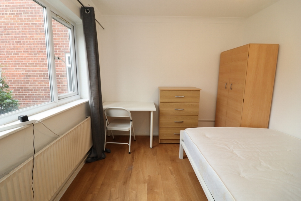Double room - Single use to rent in Bethnal Green, London, E2