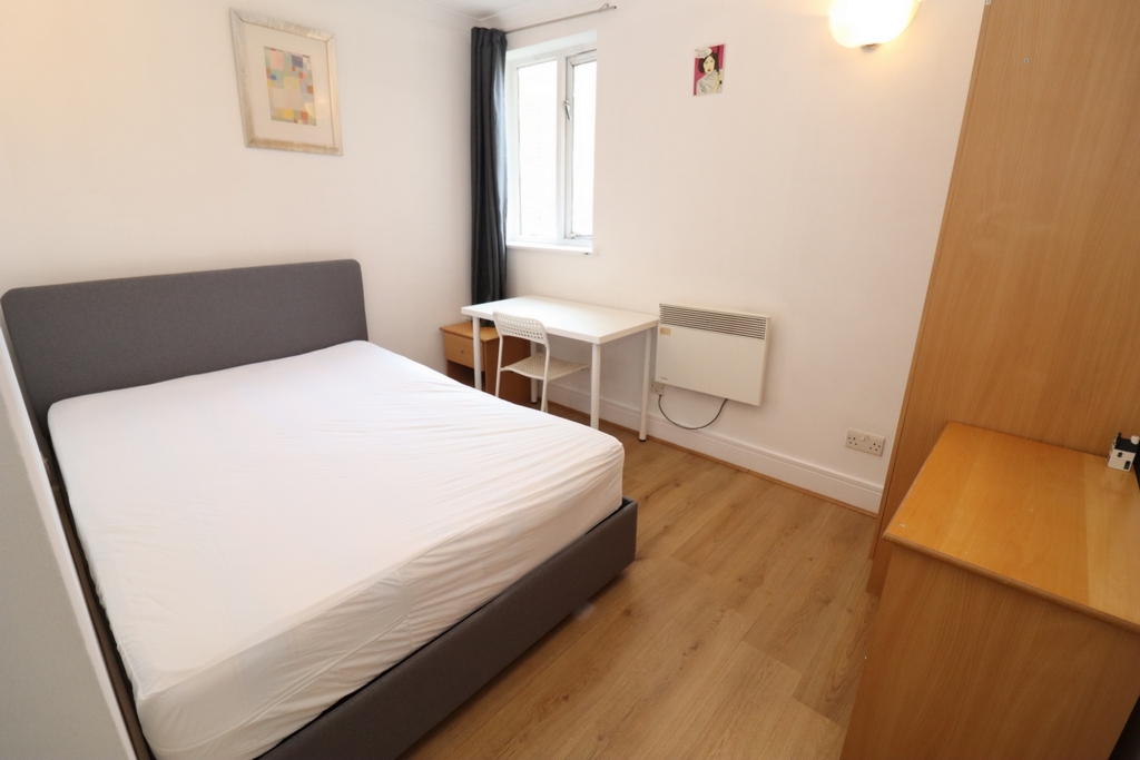 Double room - Single use to rent in Stepney Green, London, E1