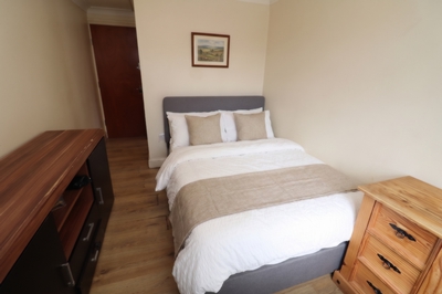 Ensuite Single Room to rent in Alexandra Road, Wood Green, London, N8