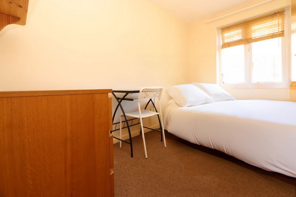 Double room - Single use to rent in Elephant and Castle, London, SE1