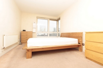 Double room - Single use to rent in Susan Constant Court, 14 Newport Avenue, Poplar, London, E14