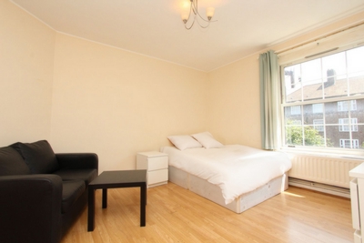 Double room - Single use to rent in Longridge House,Falmouth Road, Elephant and Castle, London, SE1