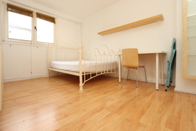 Double room - Single use to rent in Salford House, Syssel Street, Mudchute/Canary Wharf, London, E14