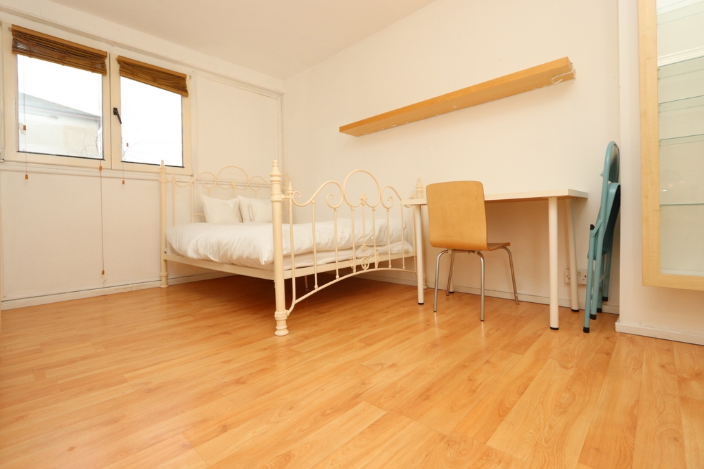 Double room - Single use to rent in Mudchute/Canary Wharf, London, E14