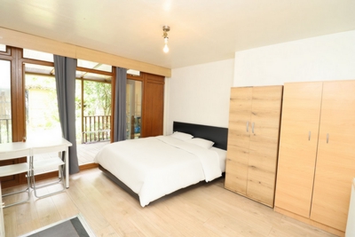 Double Room to rent in Salford House, Syssel Street, Mudchute/Canary Wharf, London, E14
