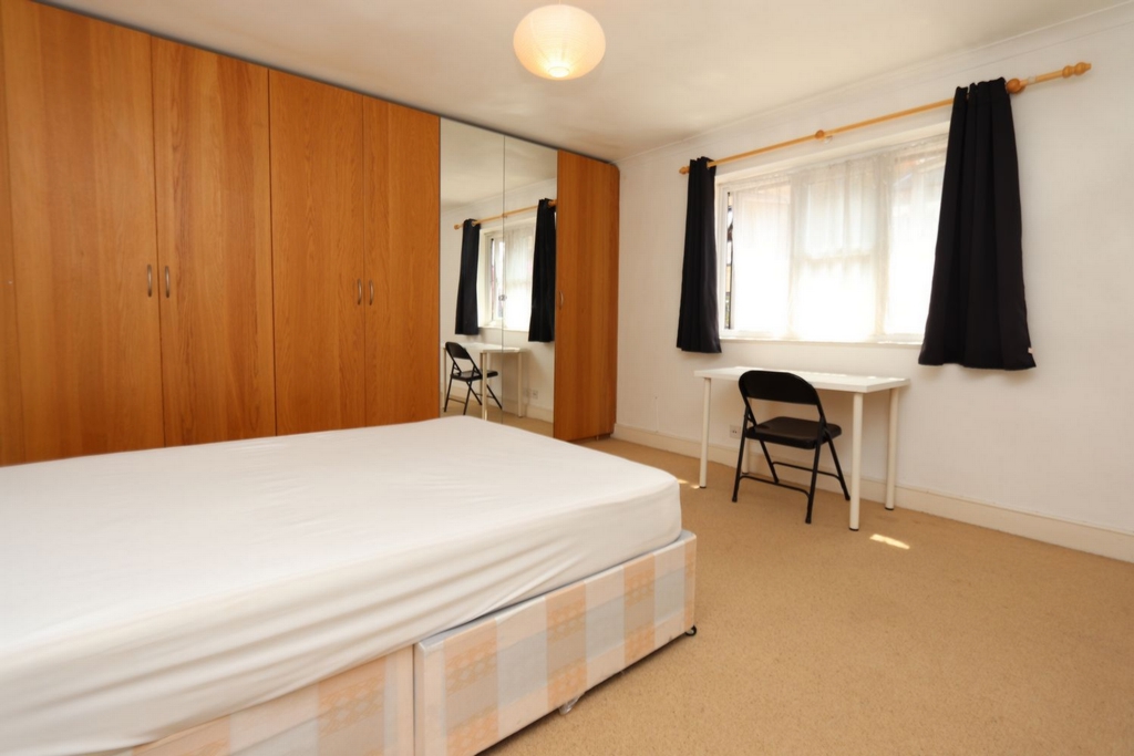 Double Room to rent in Langdon Park / Westferry, London, E14