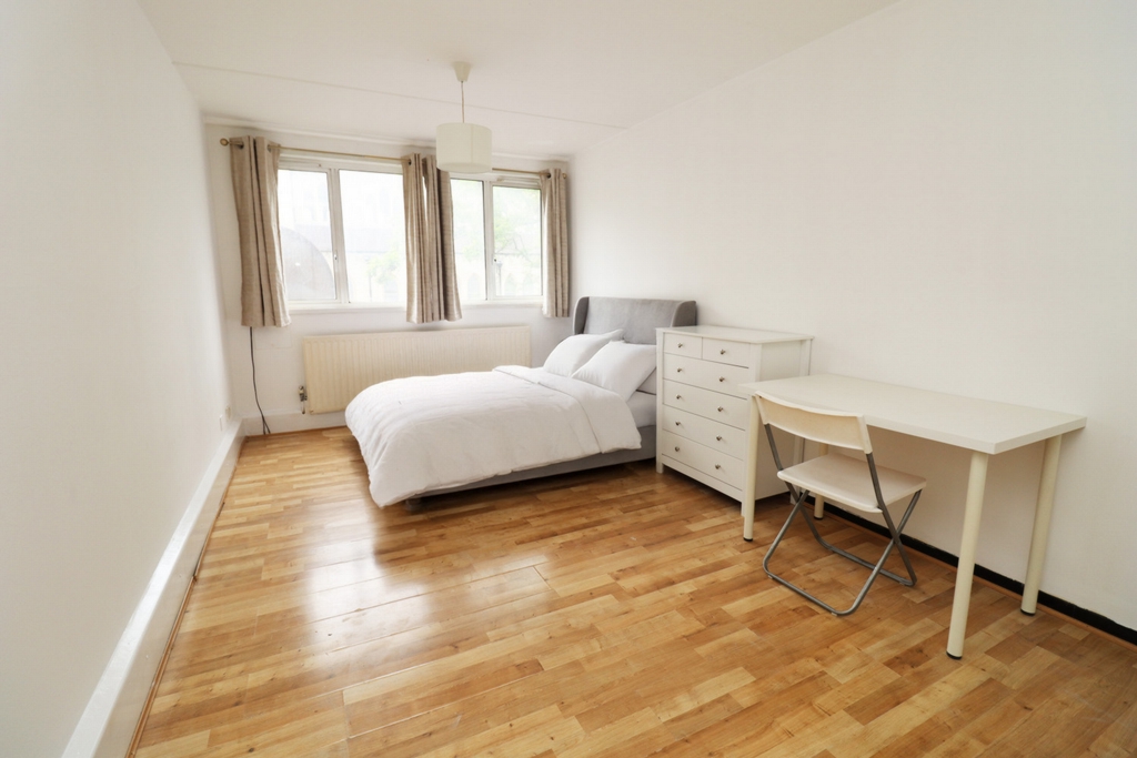 Double Room to rent in Edgware Road, London, NW8