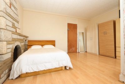 Double Room to rent in Brownfield St., All Saints, London, E14