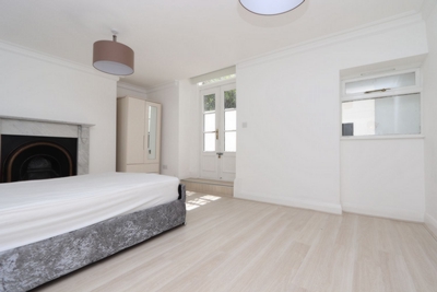 Double room - Single use to rent in Bow Road, Bow Road, London, E3